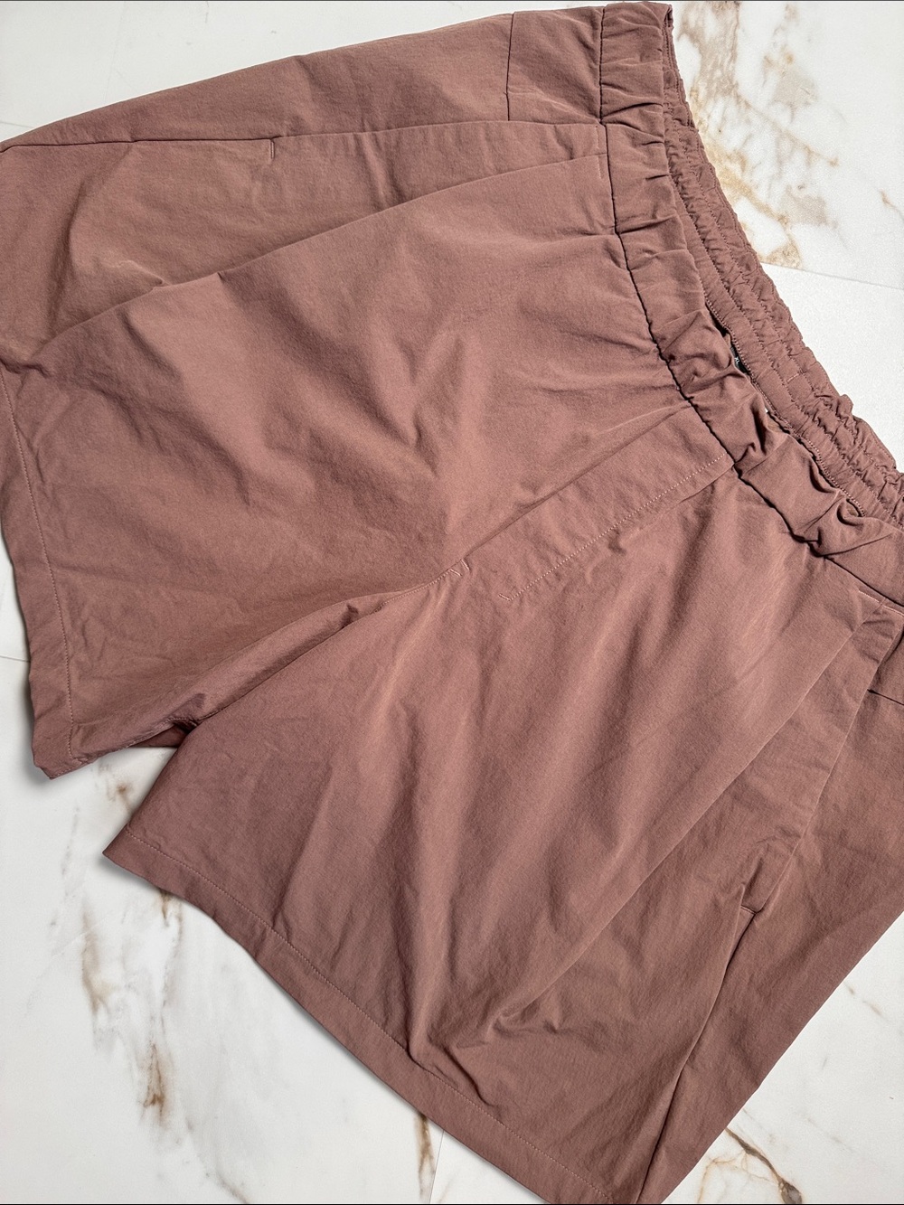 Lululemon Lab Men’s Sz XL Pull On Shorts Hike Travel Workout Sporty Brown